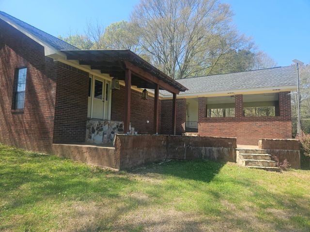 276 McPhail Rd., Hattiesburg, MS 39401