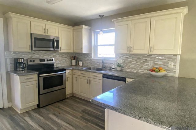 7383 Cherrydale Dr, Denham Springs, LA 70706