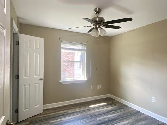 7383 Cherrydale Dr, Denham Springs, LA 70706