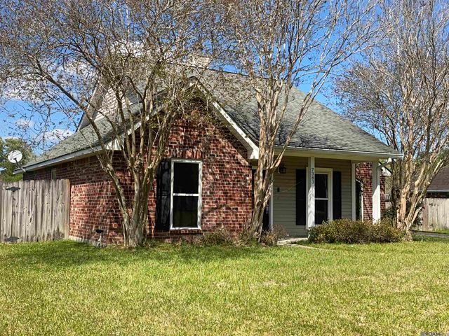 7383 Cherrydale Dr, Denham Springs, LA 70706