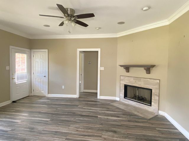 7383 Cherrydale Dr, Denham Springs, LA 70706