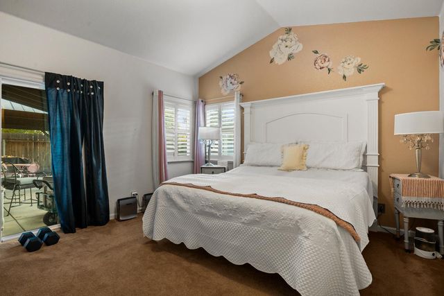 5725 Wild Cat Ct, Riverbank, CA 95367