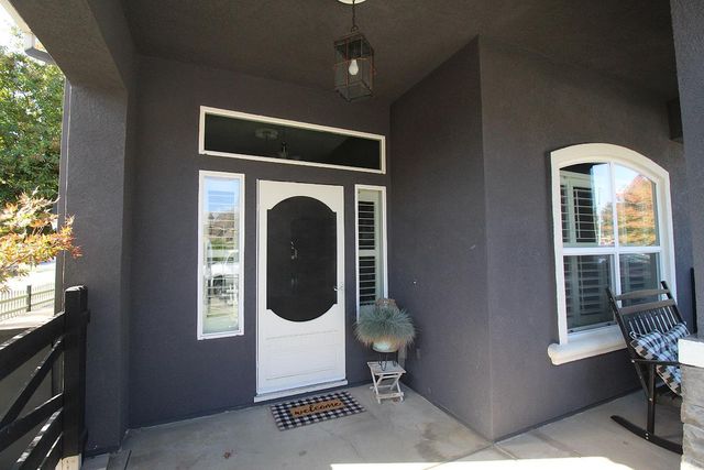 5725 Wild Cat Ct, Riverbank, CA 95367