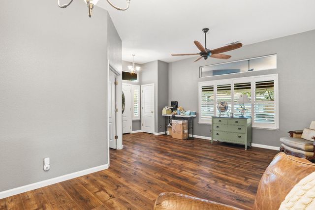 5725 Wild Cat Ct, Riverbank, CA 95367