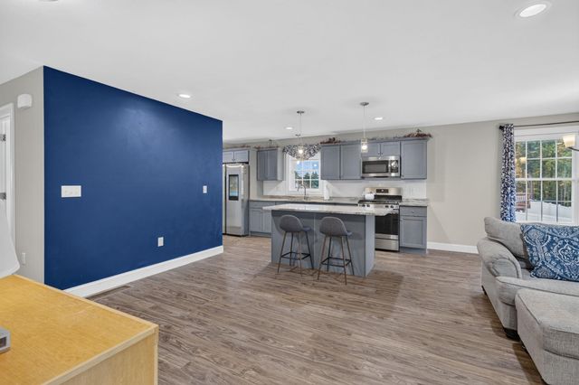 36A Terraceview Drive, Hudson, NH 03051