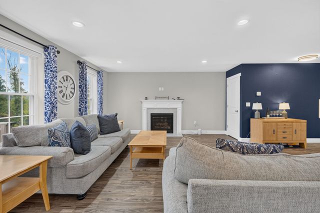 36A Terraceview Drive, Hudson, NH 03051