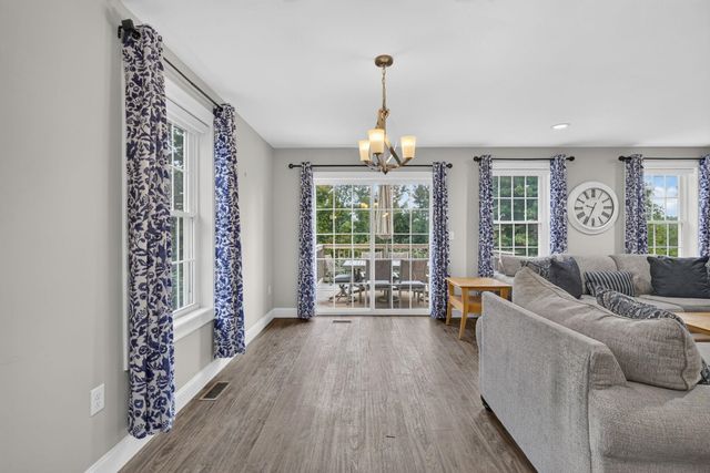 36A Terraceview Drive, Hudson, NH 03051