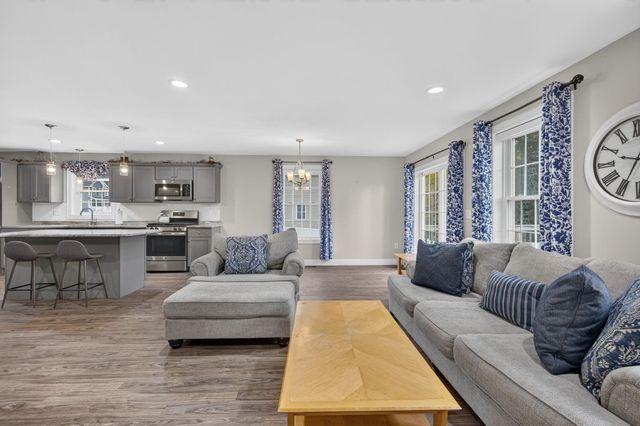 36A Terraceview Drive, Hudson, NH 03051