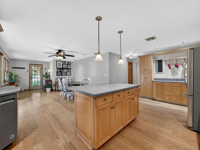 32 Turner Road, Pearl River, NY 10965