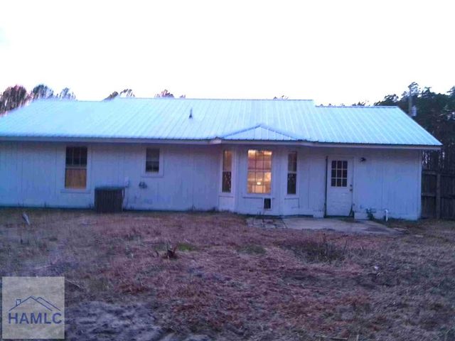 117 Scott Spencer Street NE, Ludowici, GA 31316