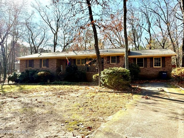 211 Tartan Trail, Southern Pines, NC 28387