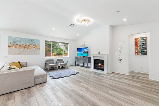 2690 Santa Fiora Drive, Corona, CA 92882