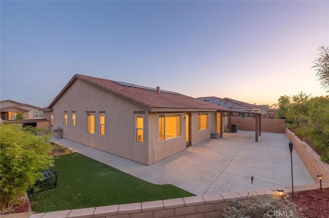 2690 Santa Fiora Drive, Corona, CA 92882