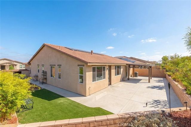 2690 Santa Fiora Drive, Corona, CA 92882