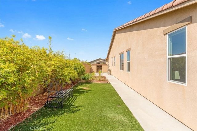 2690 Santa Fiora Drive, Corona, CA 92882