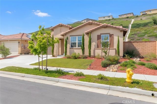2690 Santa Fiora Drive, Corona, CA 92882