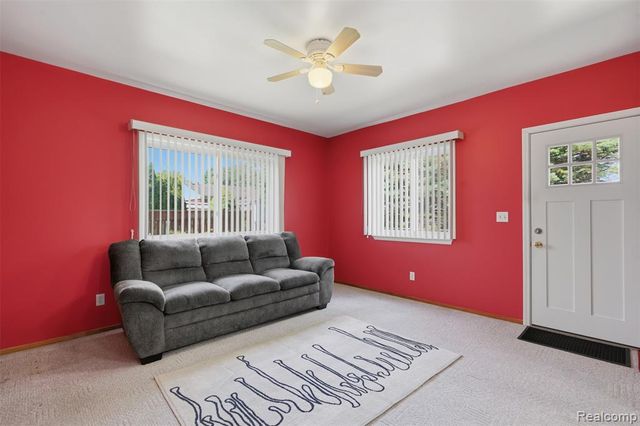 14385 Pere Street, Livonia, MI 48154