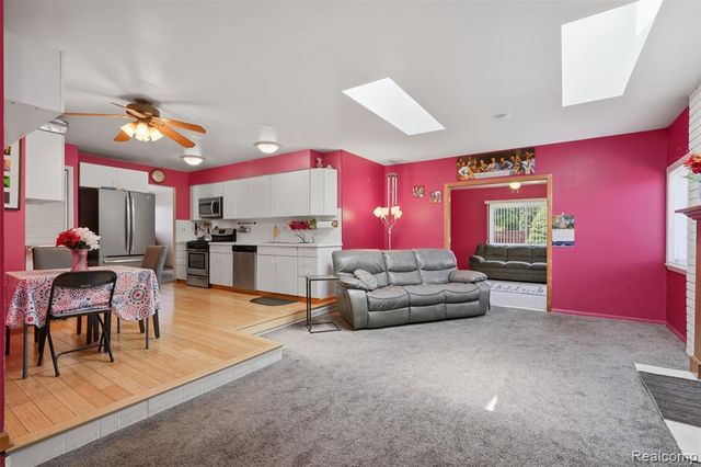 14385 Pere Street, Livonia, MI 48154