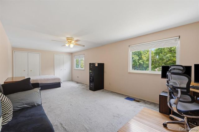 14385 Pere Street, Livonia, MI 48154