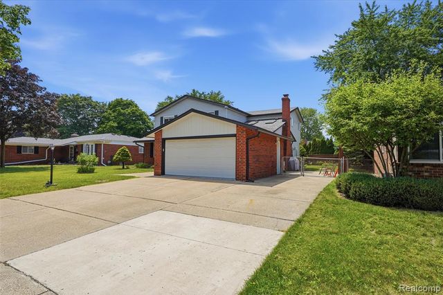 14385 Pere Street, Livonia, MI 48154