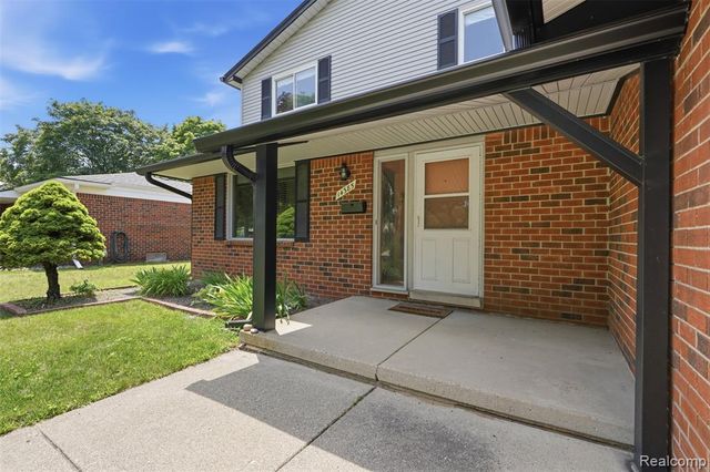 14385 Pere Street, Livonia, MI 48154