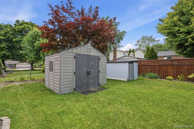 14385 Pere Street, Livonia, MI 48154
