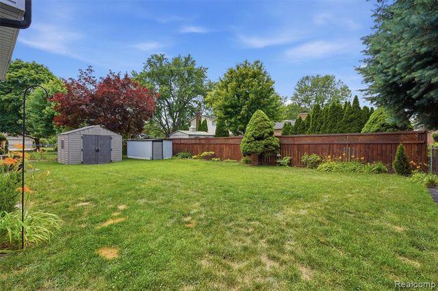 14385 Pere Street, Livonia, MI 48154