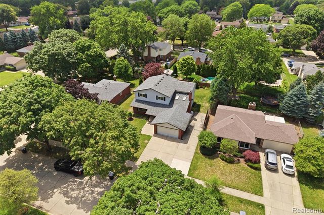 14385 Pere Street, Livonia, MI 48154