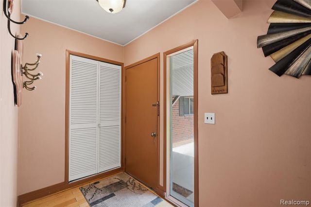 14385 Pere Street, Livonia, MI 48154