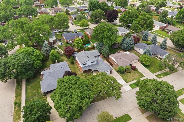 14385 Pere Street, Livonia, MI 48154