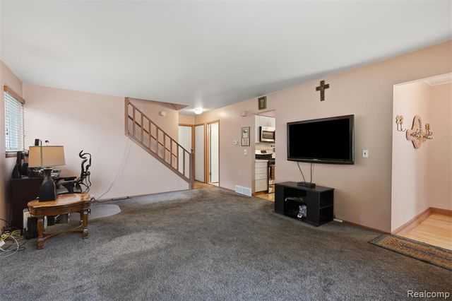 14385 Pere Street, Livonia, MI 48154