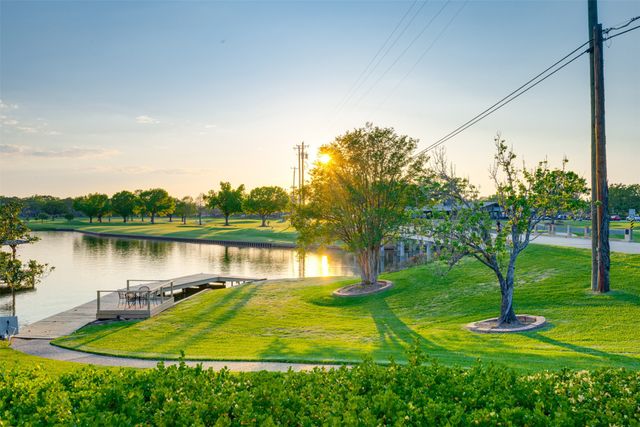 100 Clearview Drive, Bullard, TX 75757