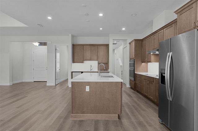 39654 GROVE HEIGHTS, Lady Lake, FL 32159