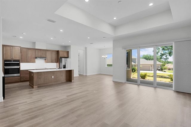 39654 GROVE HEIGHTS, Lady Lake, FL 32159