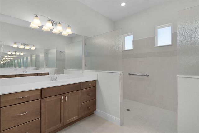 39654 GROVE HEIGHTS, Lady Lake, FL 32159