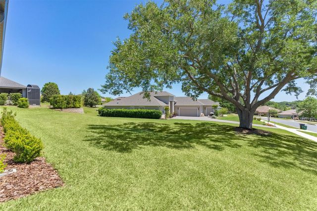 39654 GROVE HEIGHTS, Lady Lake, FL 32159