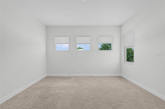 39654 GROVE HEIGHTS, Lady Lake, FL 32159