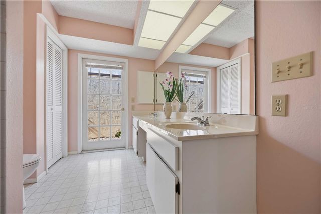 38 PEBBLE ROCK DRIVE, Venice, FL 34293