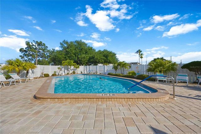 38 PEBBLE ROCK DRIVE, Venice, FL 34293