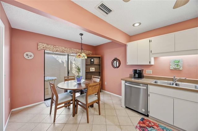 38 PEBBLE ROCK DRIVE, Venice, FL 34293