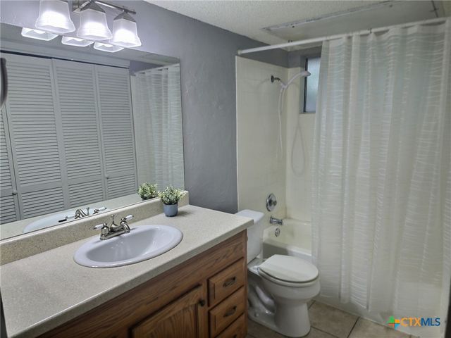 1015 E Yager Lane 172, Austin, TX 78753