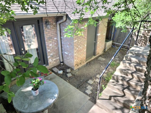 1015 E Yager Lane 172, Austin, TX 78753