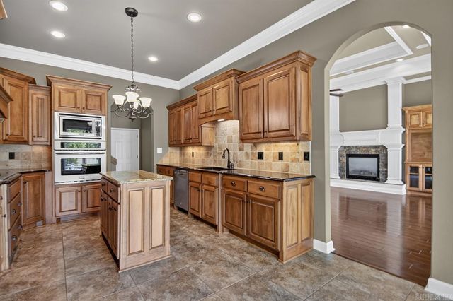 6181 Pierce Manse Loop, Benton, AR 72019