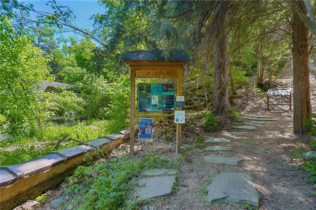 284 Lakemoore Drive NE B, Atlanta, GA 30342
