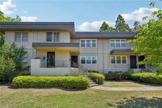 284 Lakemoore Drive NE B, Atlanta, GA 30342