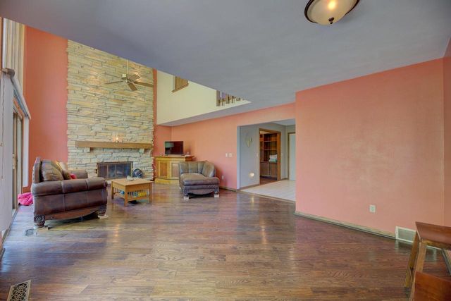 2804 Dartmouth Drive, Janesville, WI 53548
