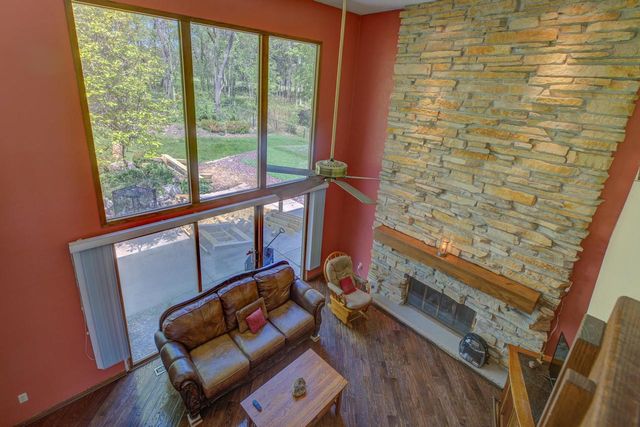 2804 Dartmouth Drive, Janesville, WI 53548