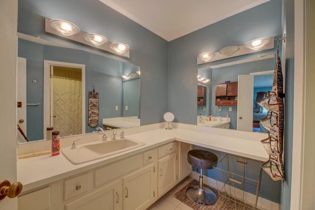 2804 Dartmouth Drive, Janesville, WI 53548