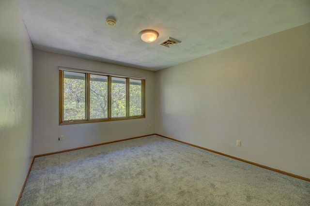 2804 Dartmouth Drive, Janesville, WI 53548