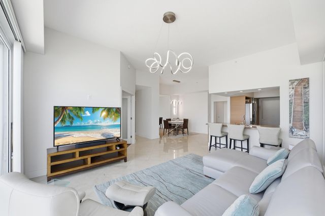 3020 NE 32nd Avenue Ph1, Fort Lauderdale, FL 33308